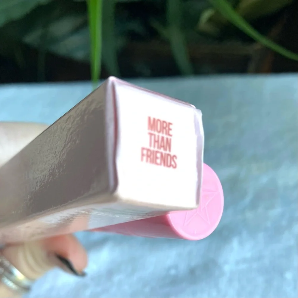 Jeffree Star MORE THAN FRIENDS Supreme Gloss purple pink shade new in box